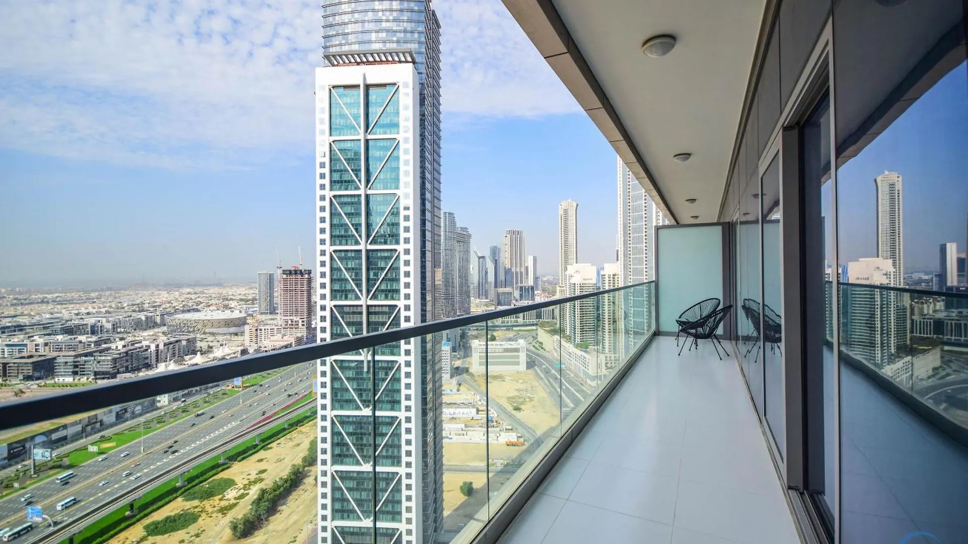 Ferienwohnung Paramount Midtown: 5-Star 2-Bed Dubai Apartment