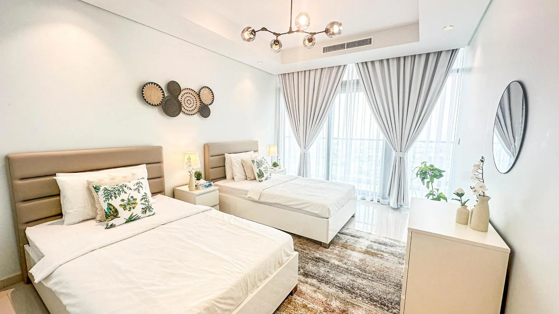 Ferienwohnung Paramount Midtown: 5-Star 2-Bed Dubai