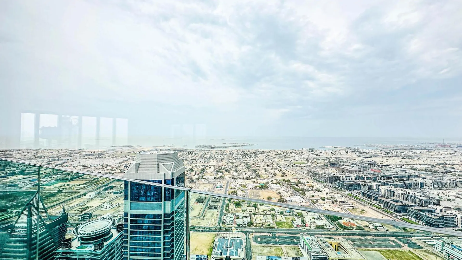 Apartment Ferienwohnung Paramount Midtown: 5-Star 2-Bed Dubai