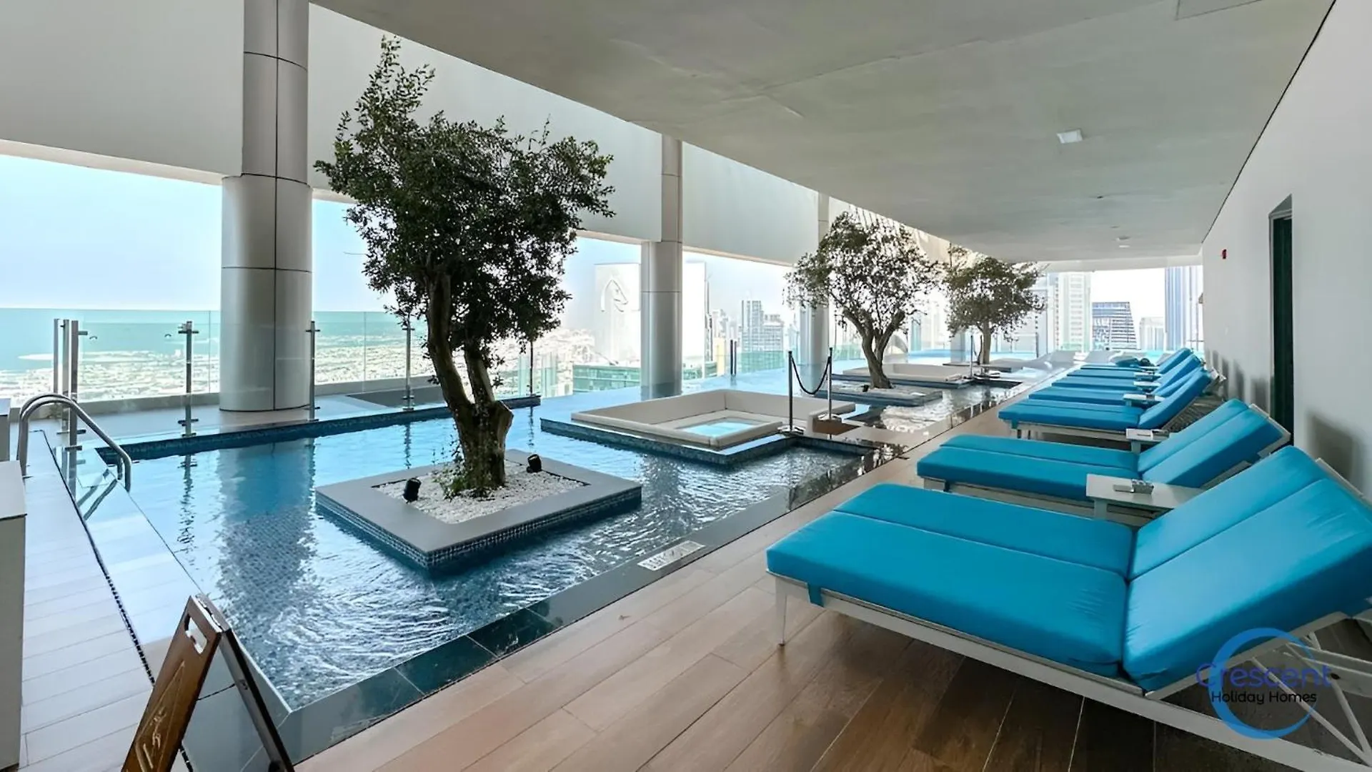 Paramount Midtown: 5-Star 2-Bed Apartment Dubai