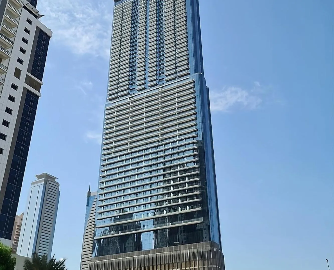 Paramount Midtown: 5-Star 2-Bed Apartment Dubai